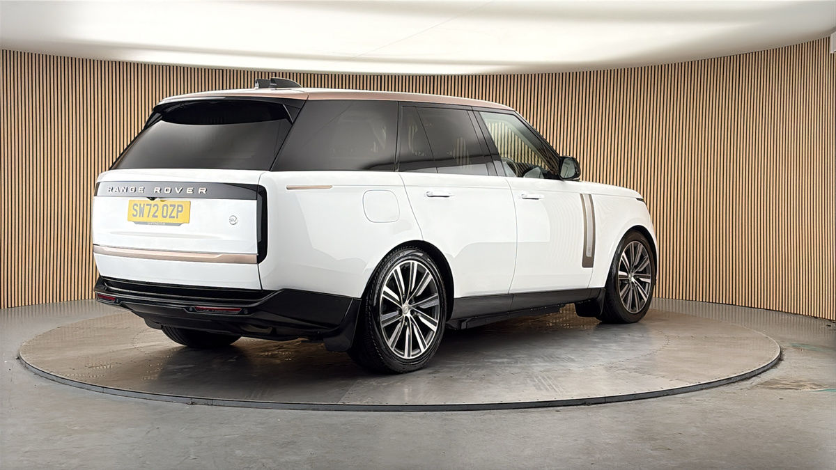 More views of Land Rover Range Rover