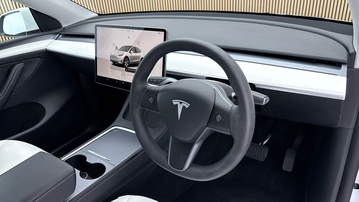 Tesla Model Y Image 5