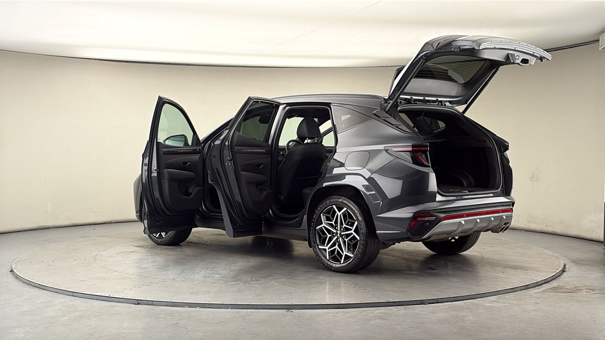 More views of Hyundai TUCSON
