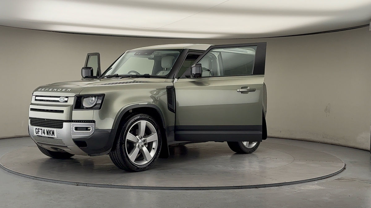 More views of Land Rover Defender 90