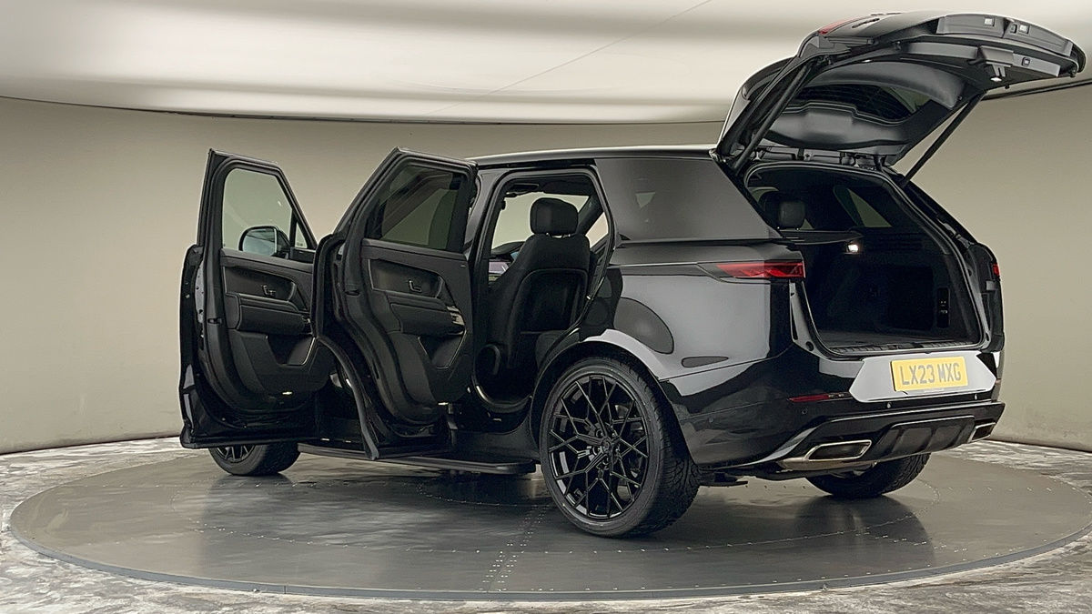 More views of Land Rover Range Rover Sport