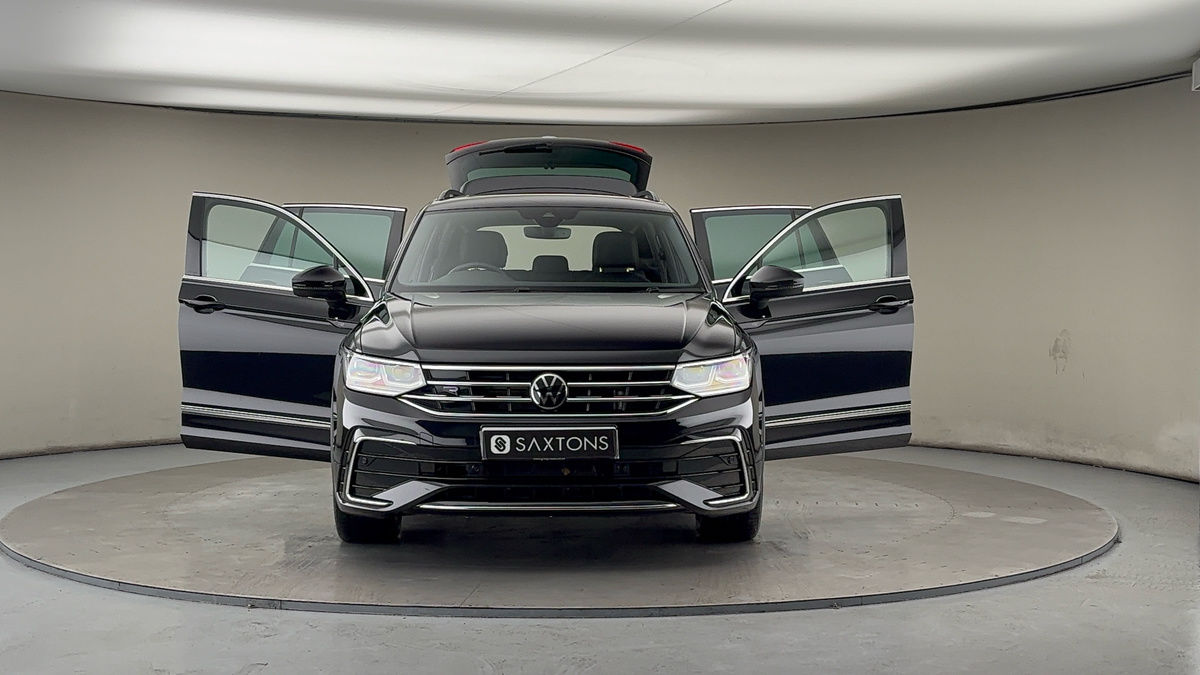 More views of Volkswagen Tiguan