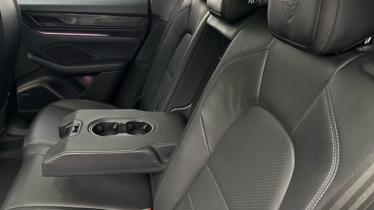 Porsche Macan Image 9