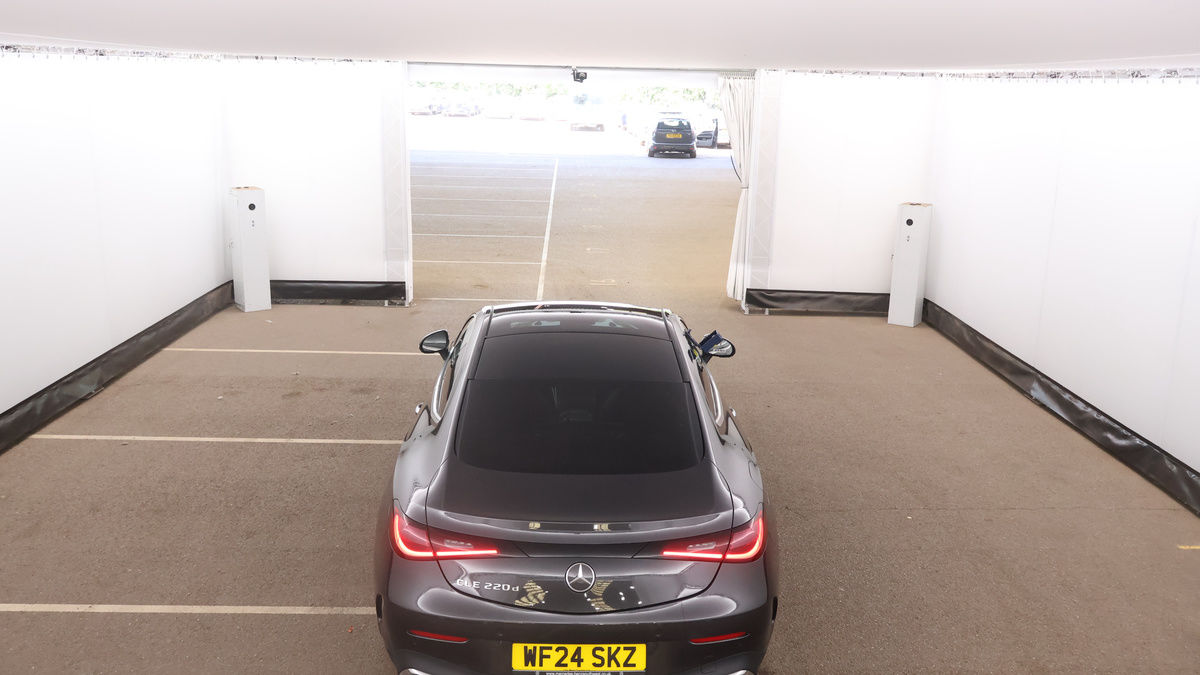 Mercedes-Benz CLE Image 8
