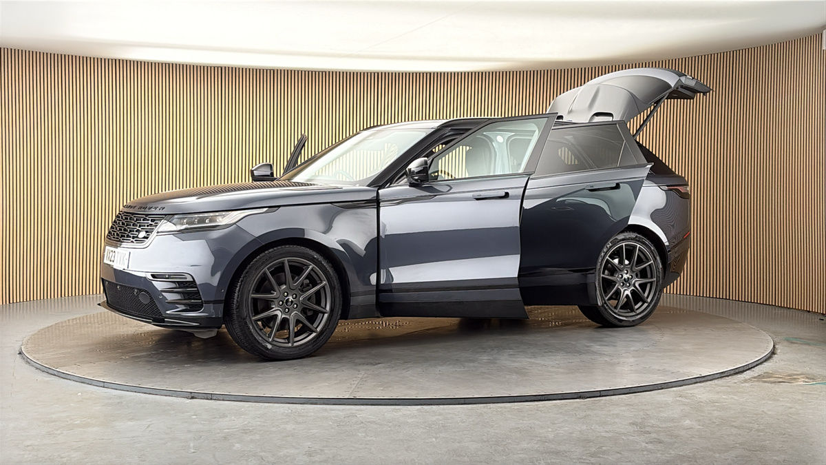 More views of Land Rover Range Rover Velar