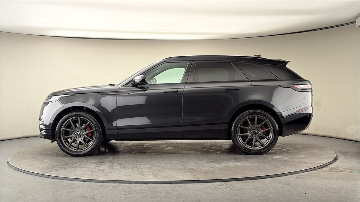 Land Rover Range Rover Velar Image 15