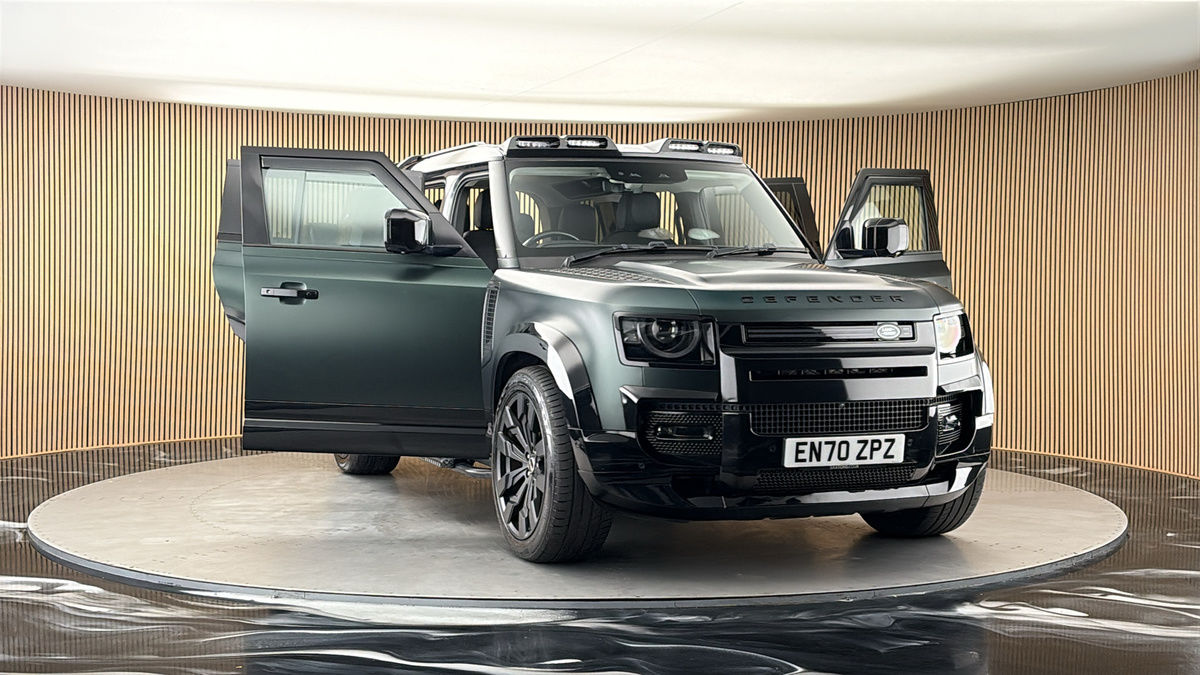 More views of Land Rover Defender 110