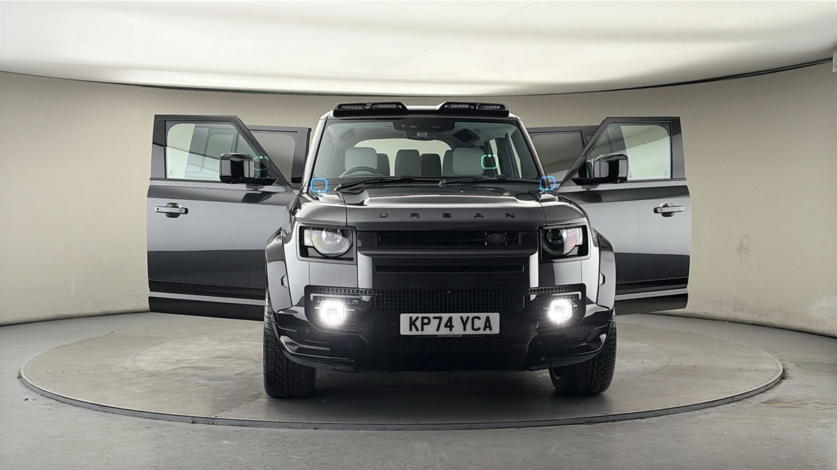 More views of Land Rover Defender 110