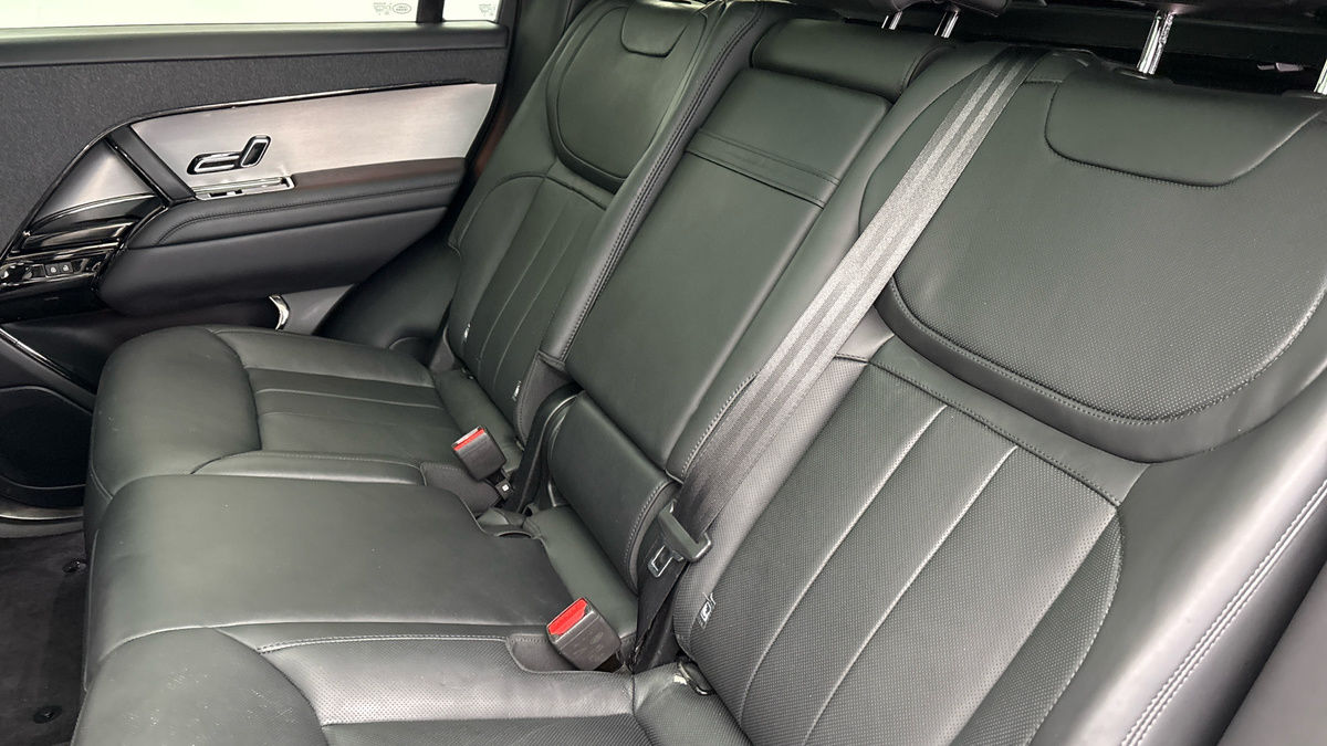 Land Rover Range Rover Sport Image 8