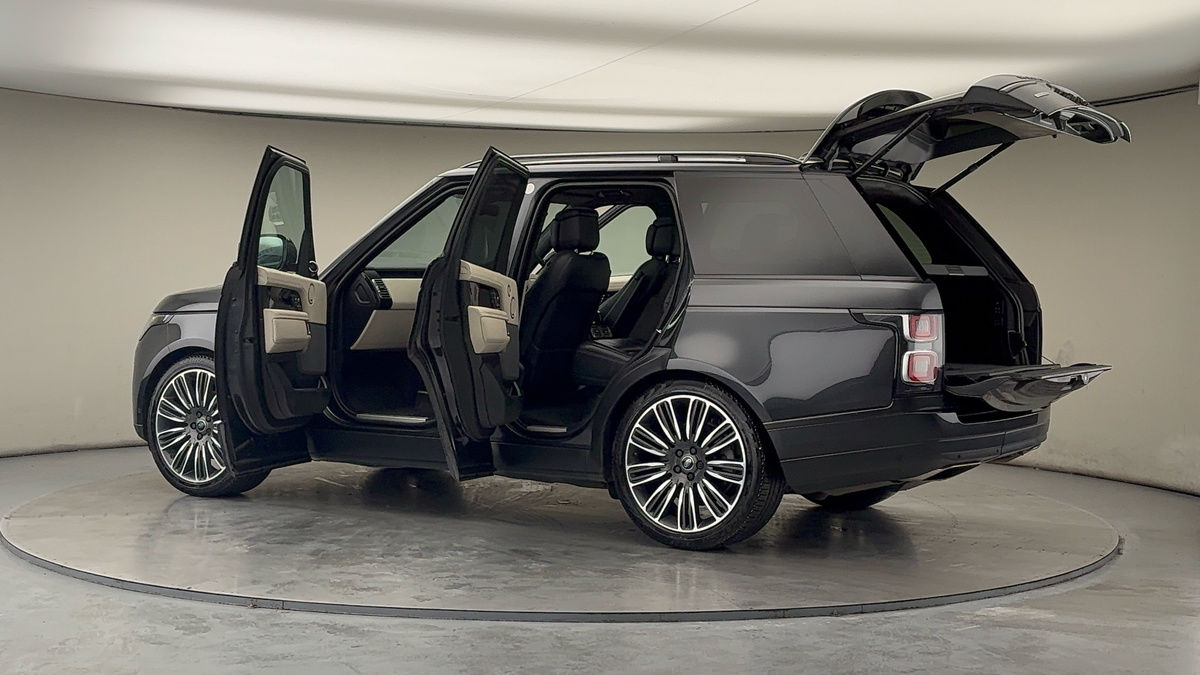 More views of Land Rover Range Rover