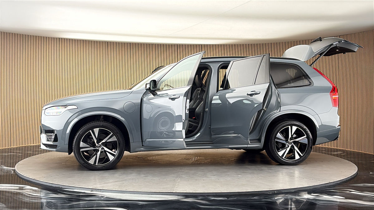 More views of Volvo XC90