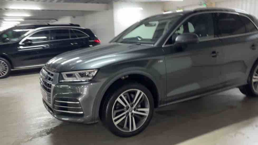 More views of Audi Q5