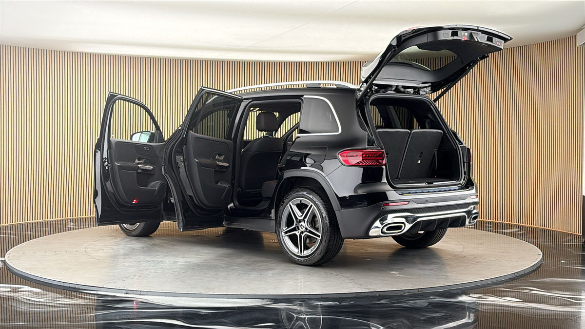 More views of Mercedes-Benz GLB