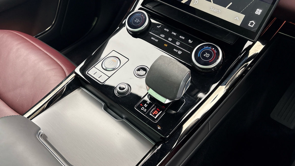 Land Rover Range Rover Sport Image 18