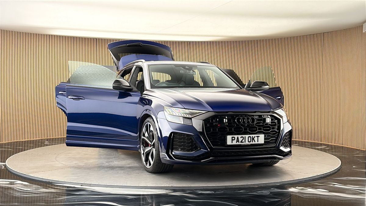 More views of Audi RSQ8