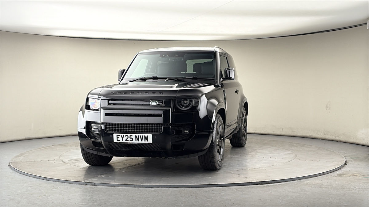 More views of Land Rover Defender 90