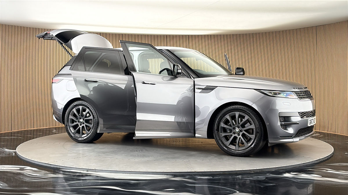 More views of Land Rover Range Rover Sport