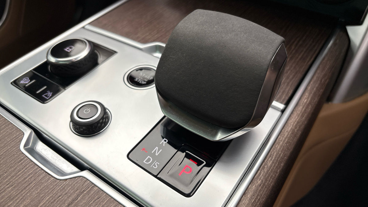 Land Rover Range Rover Image 32