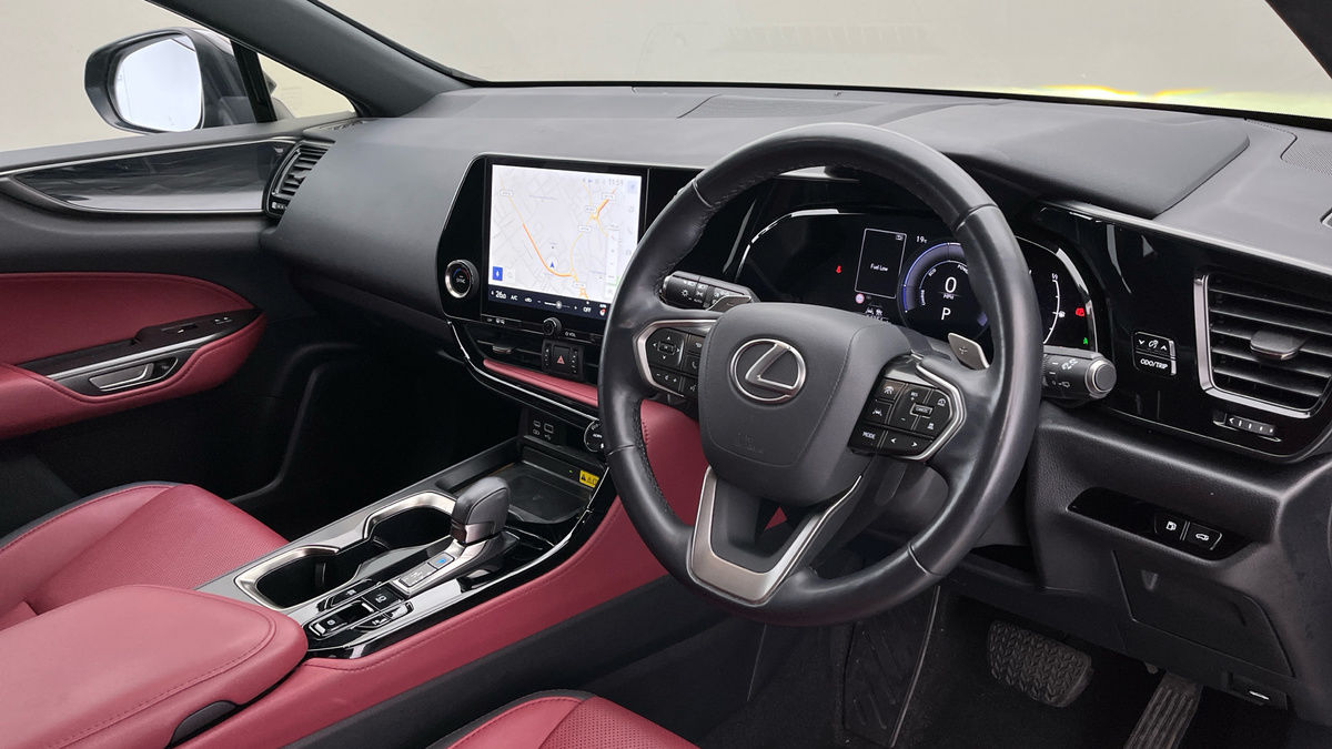 Lexus NX Image 5