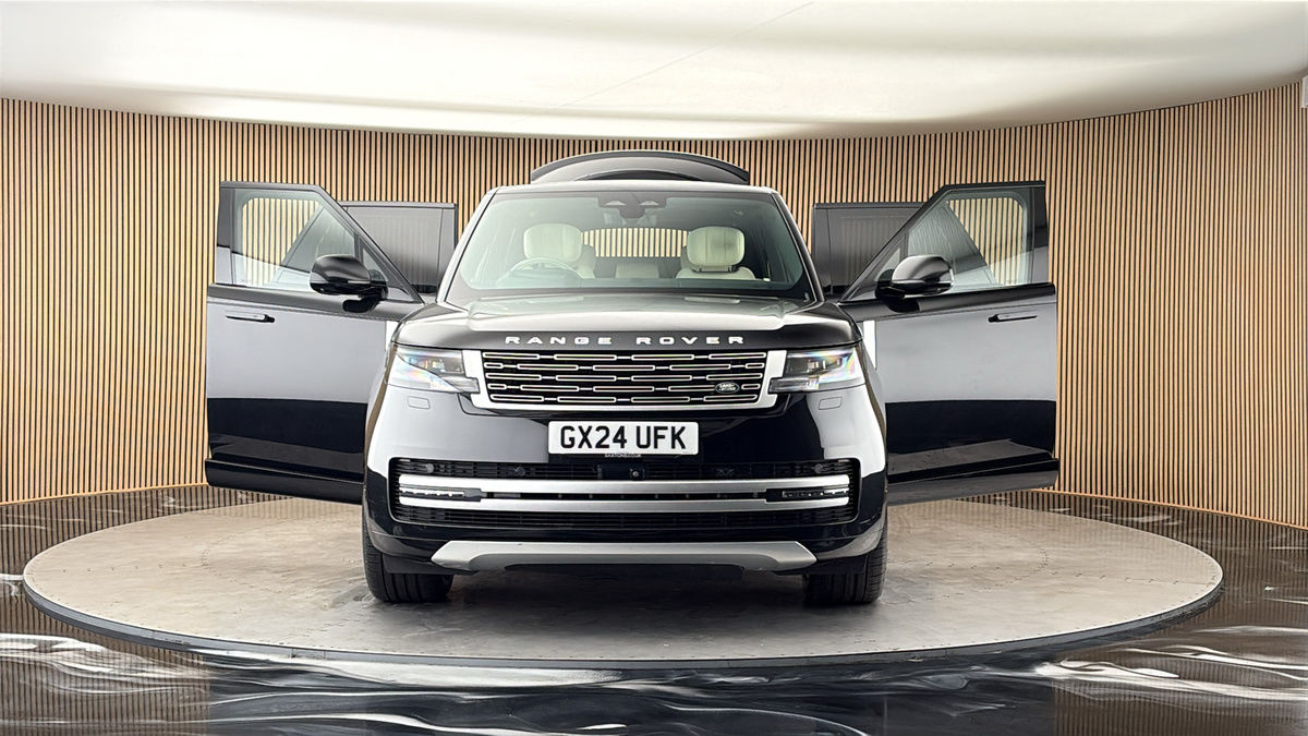 More views of Land Rover Range Rover