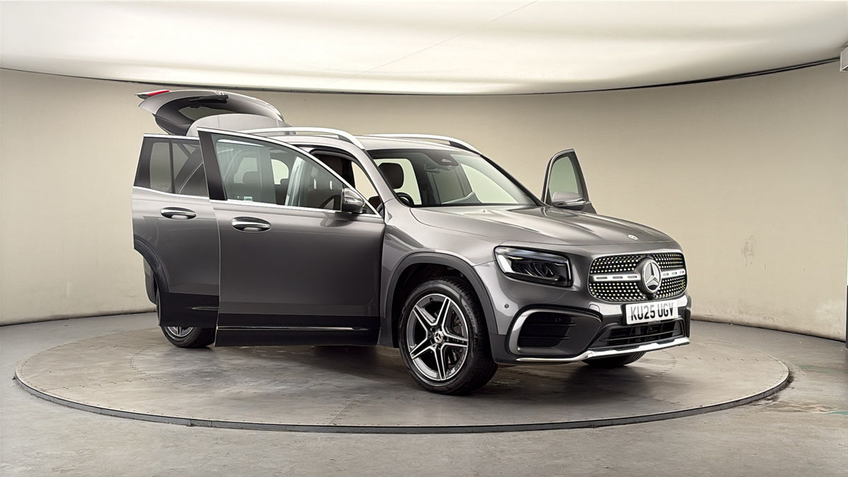 More views of Mercedes-Benz GLB
