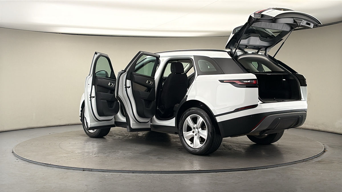 More views of Land Rover Range Rover Velar