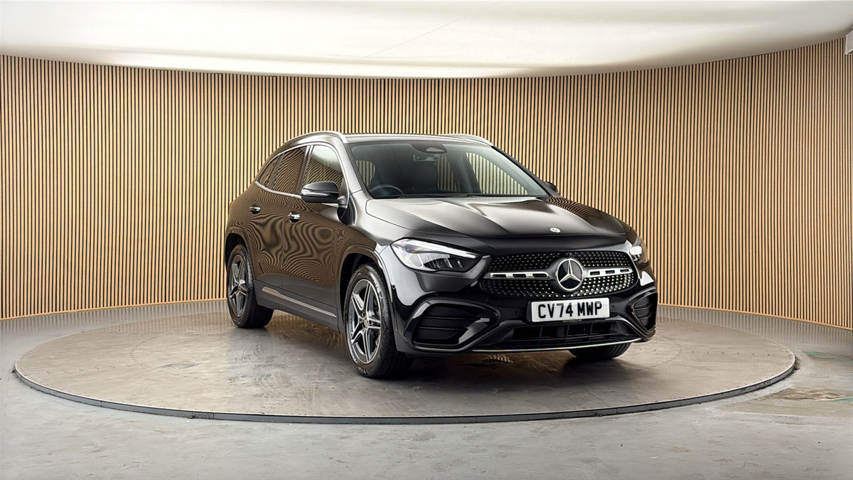 More views of Mercedes-Benz GLA