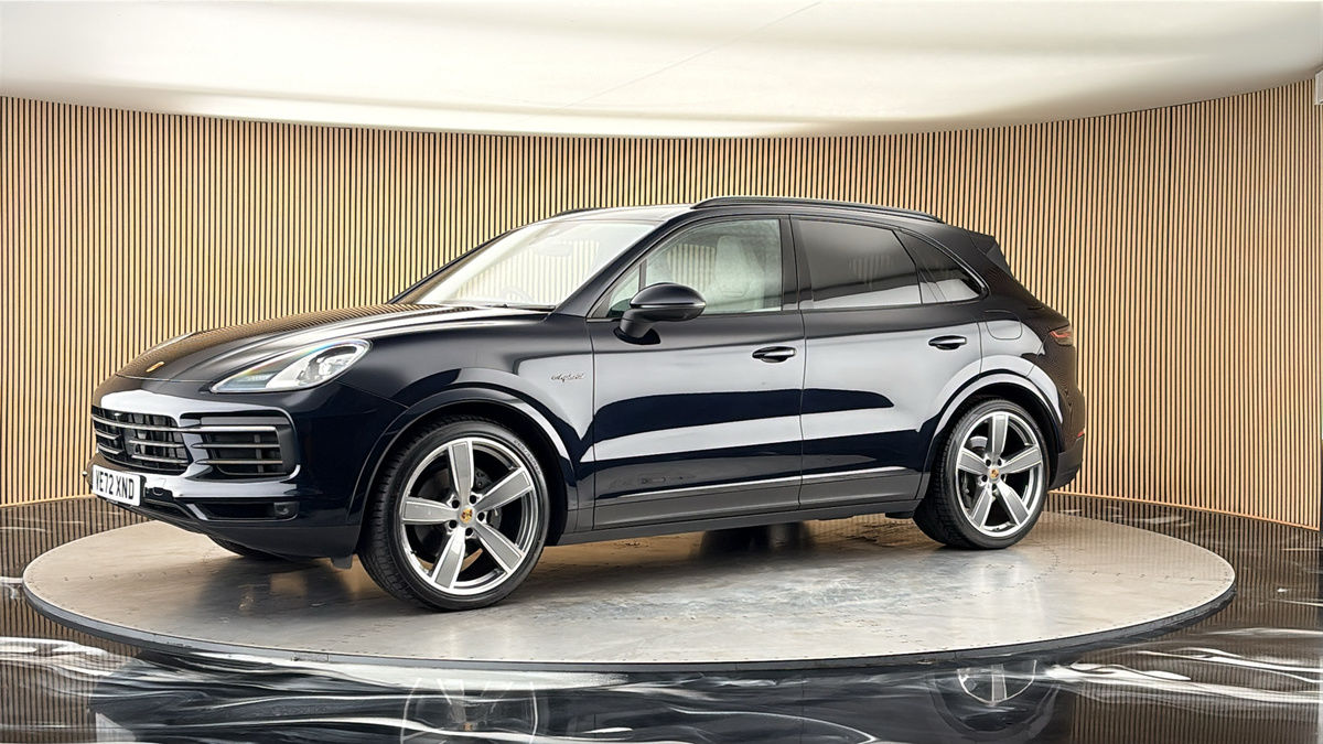 More views of Porsche Cayenne