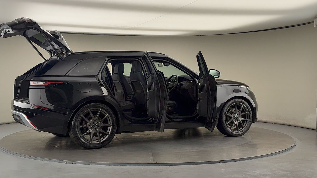 More views of Land Rover Range Rover Velar