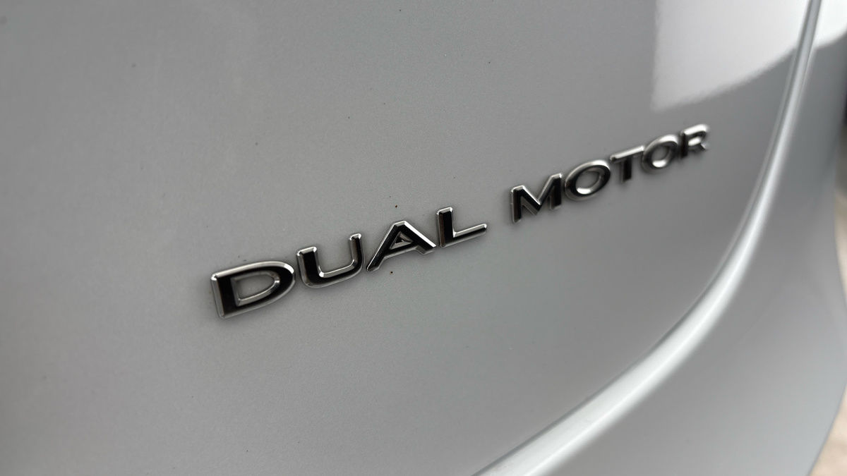 Tesla Model 3 Image 9