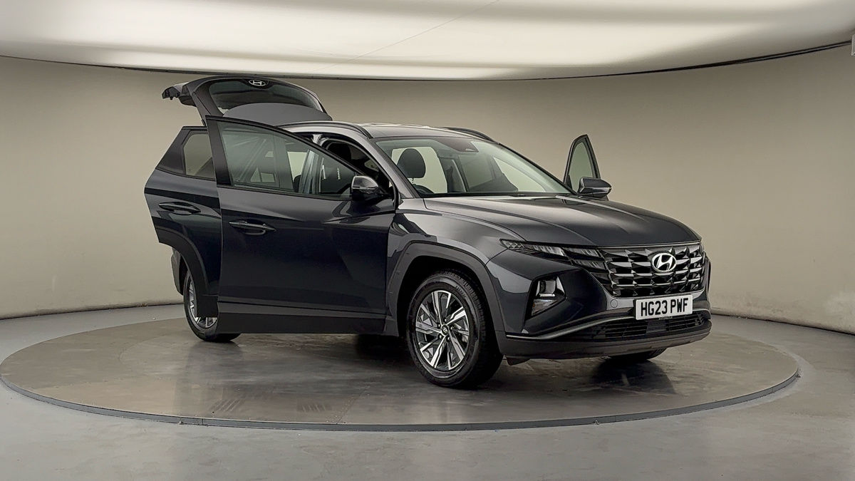 More views of Hyundai TUCSON