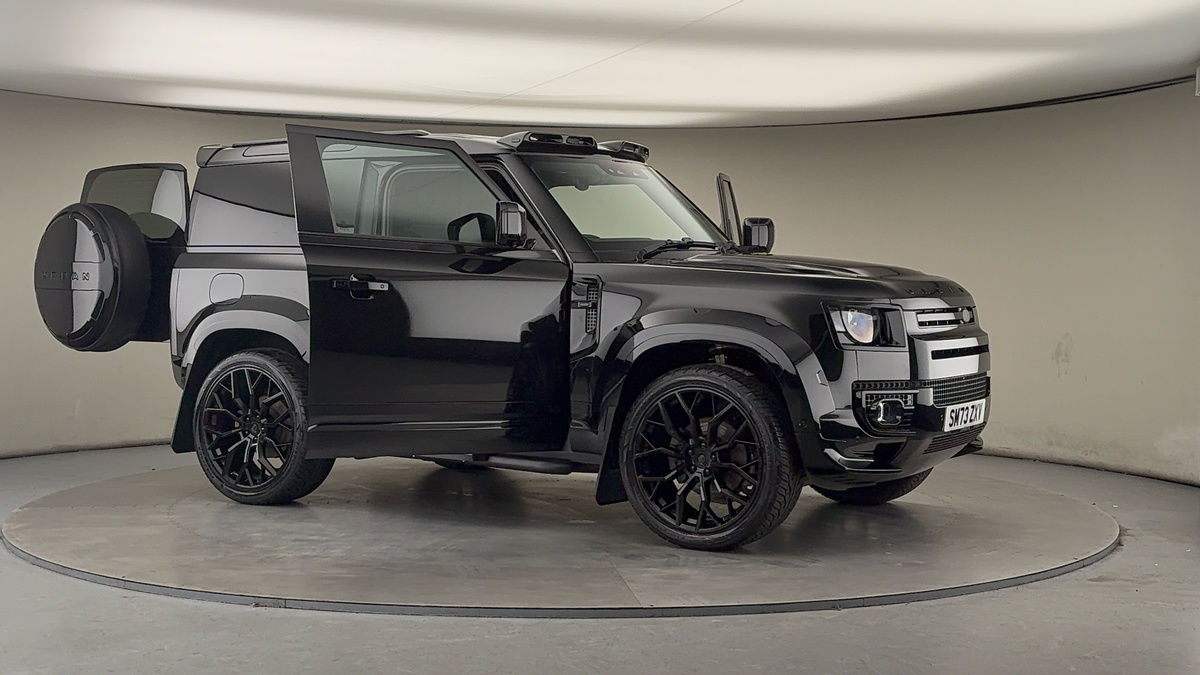 More views of Land Rover Defender 90