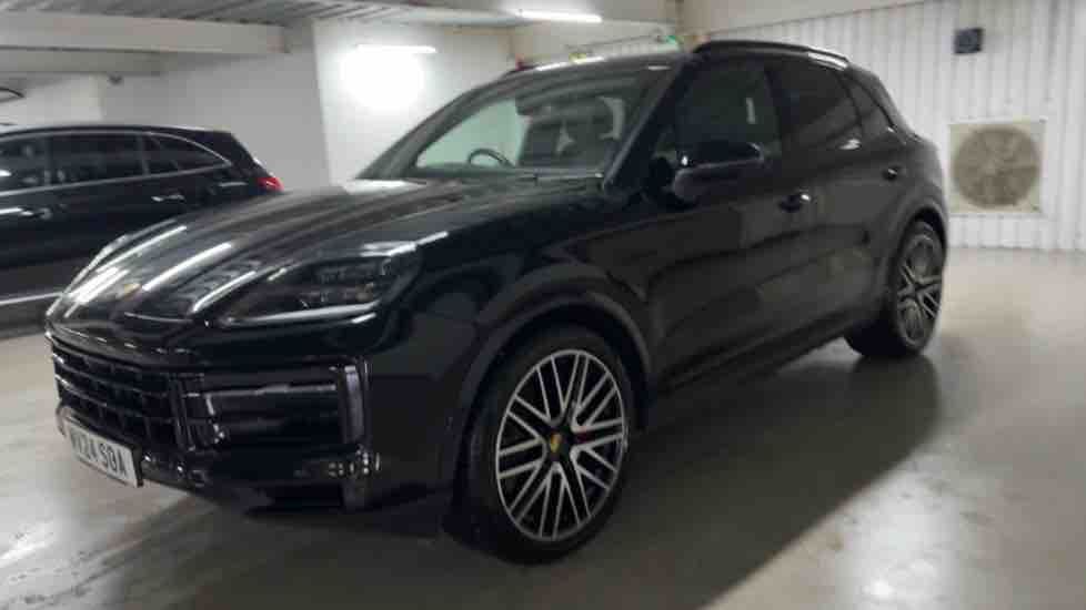 More views of Porsche Cayenne