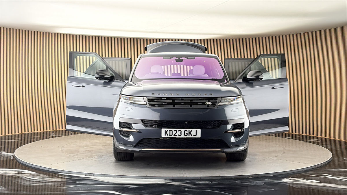 More views of Land Rover Range Rover Sport