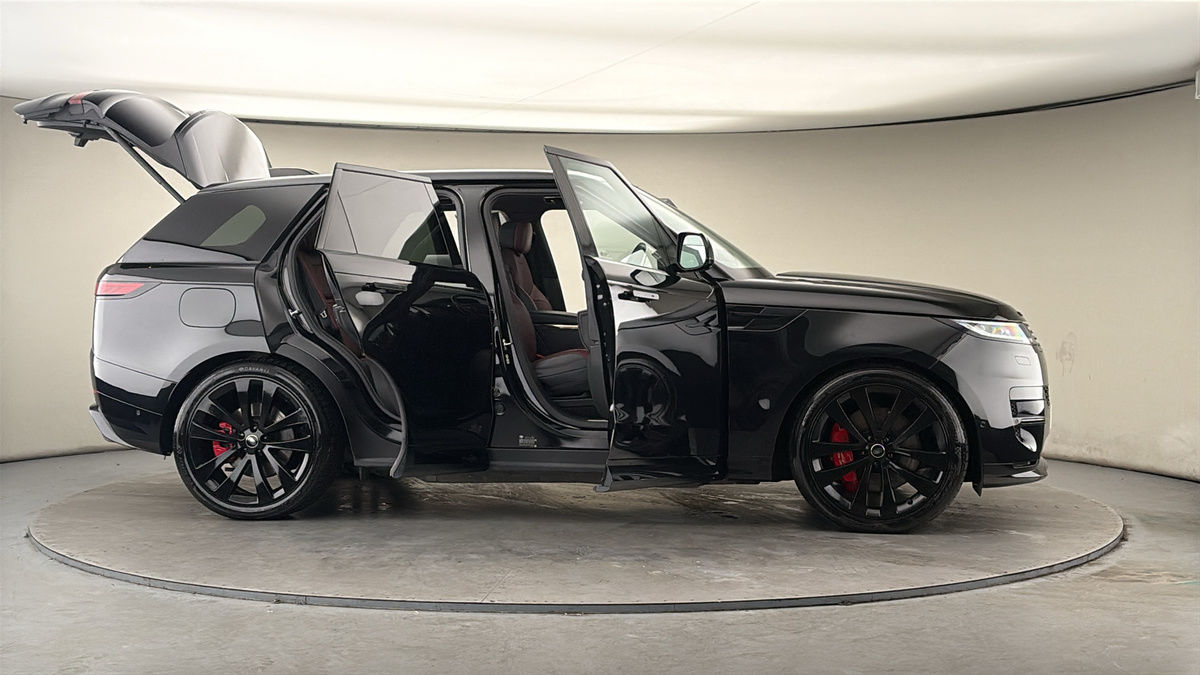 More views of Land Rover Range Rover Sport