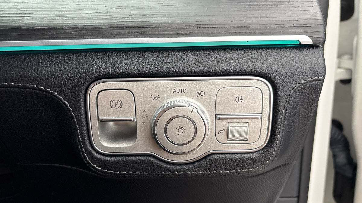 Mercedes-Benz GLE Image 30