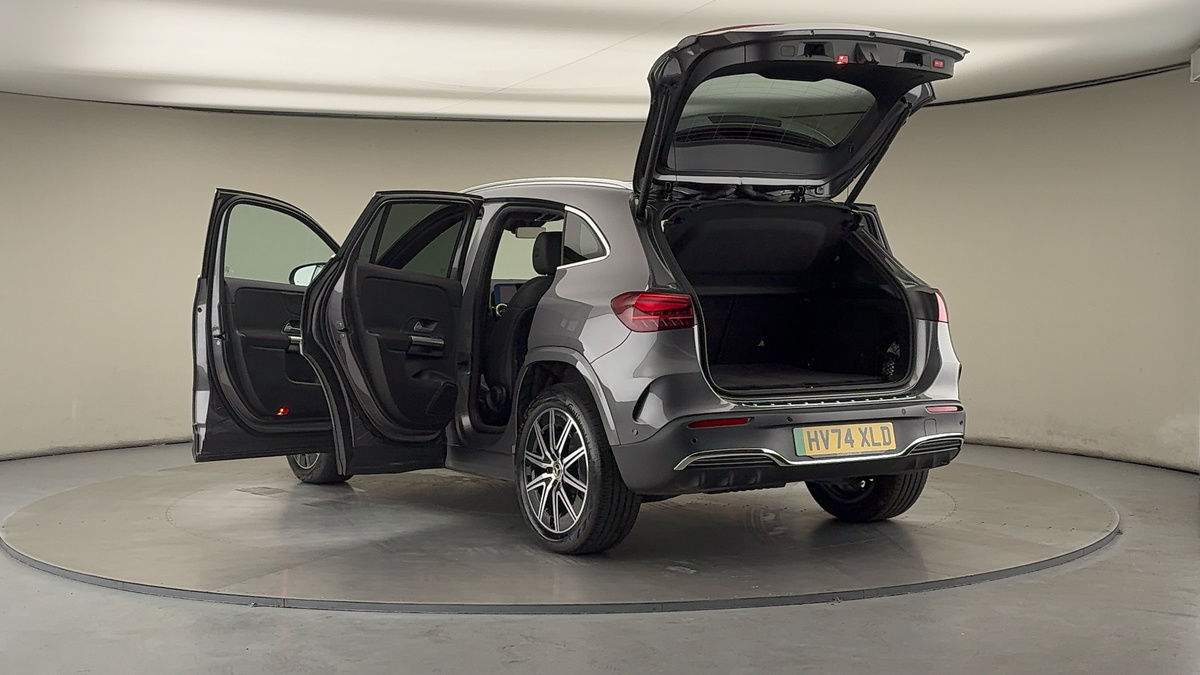 Mercedes-Benz EQA Image 24