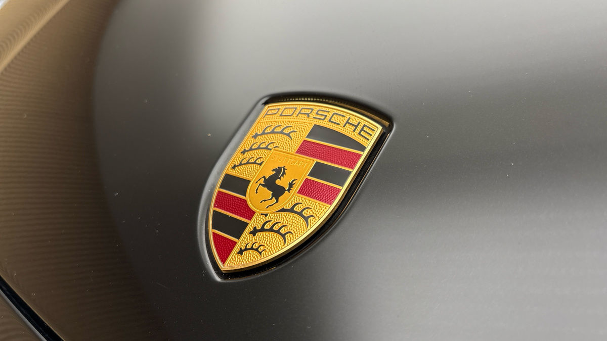 Porsche Cayenne Image 24