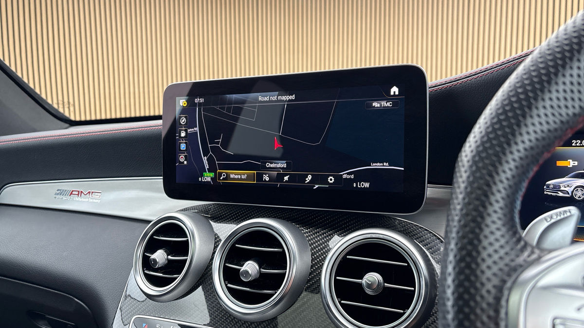 Mercedes-Benz GLC Image 17