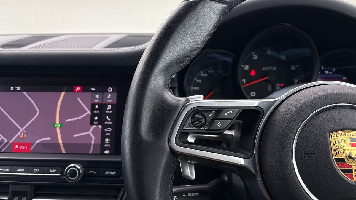 Porsche Macan Image 13