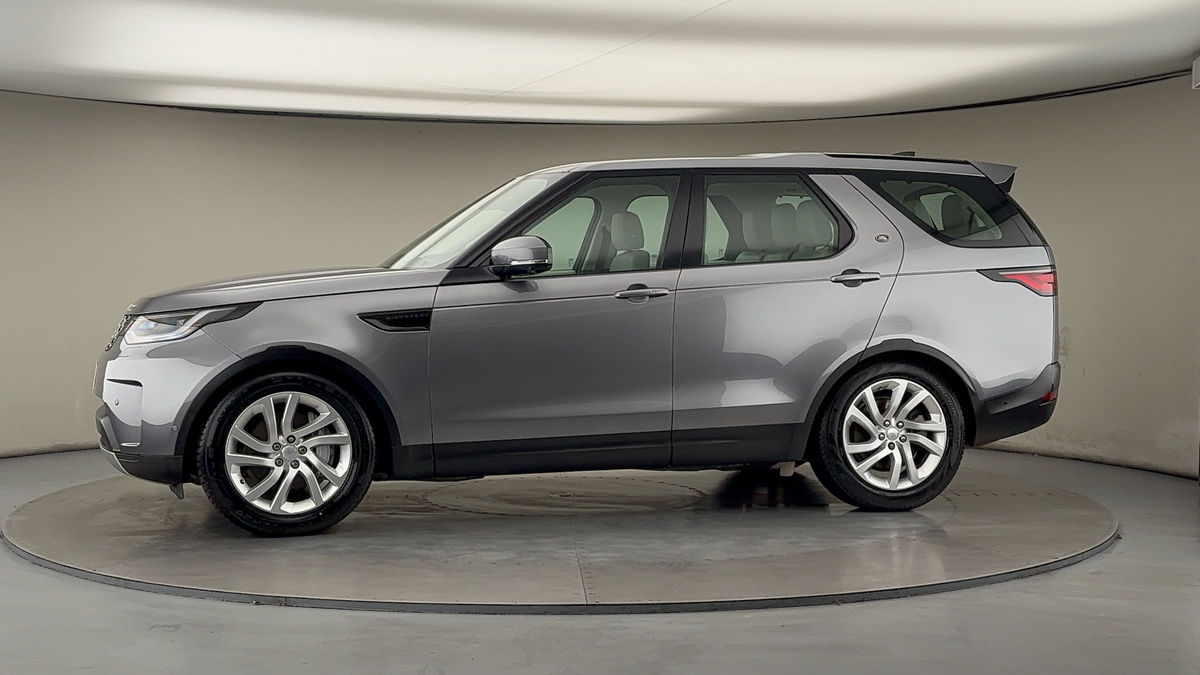 More views of Land Rover Discovery