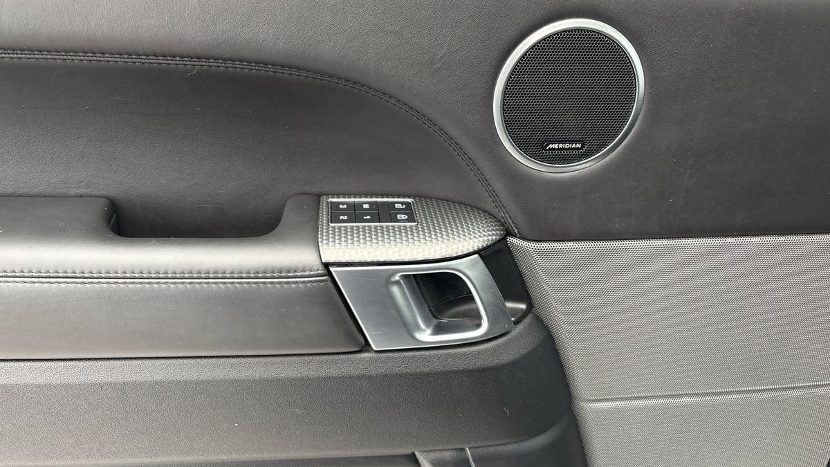 Land Rover Range Rover Sport Image 19