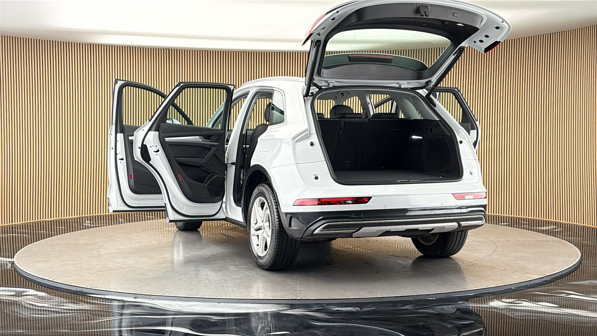 More views of Audi Q5