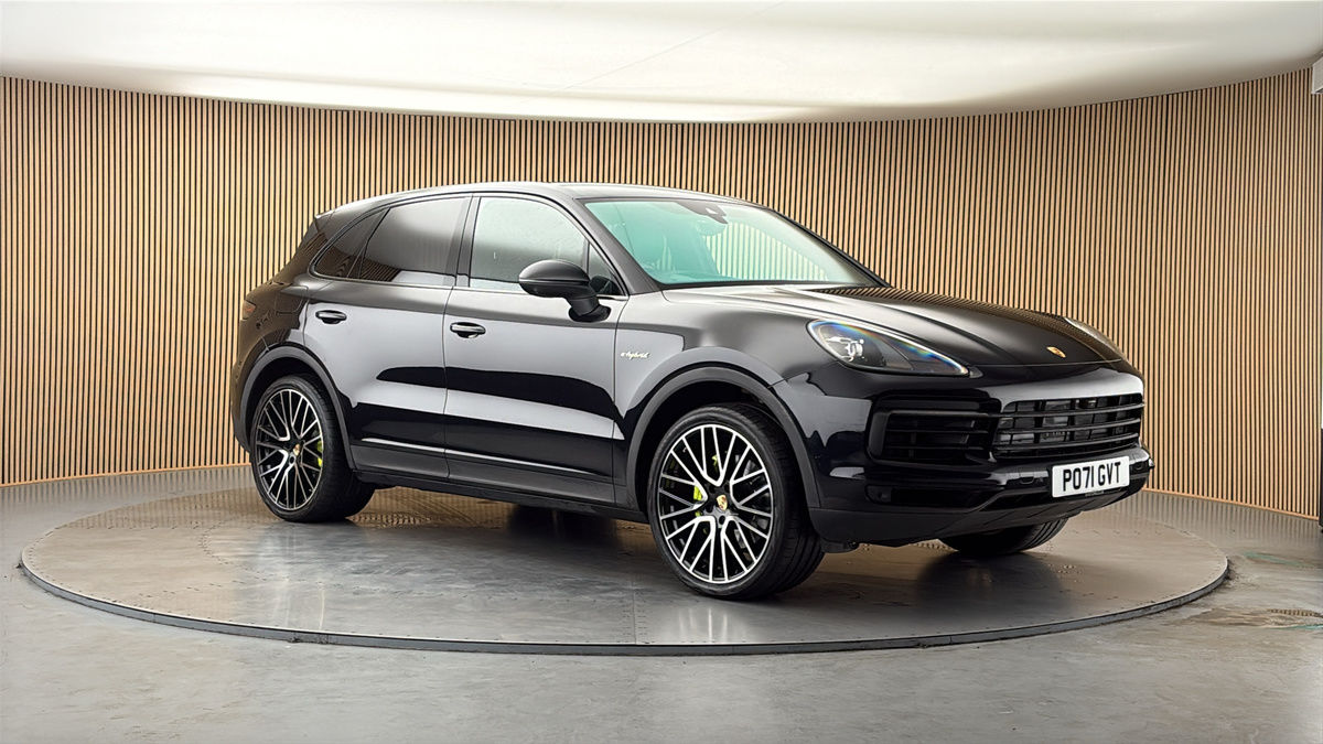 More views of Porsche Cayenne