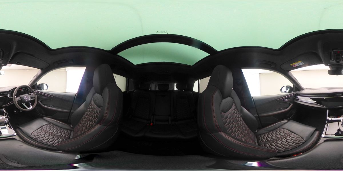 More views of Audi RSQ8