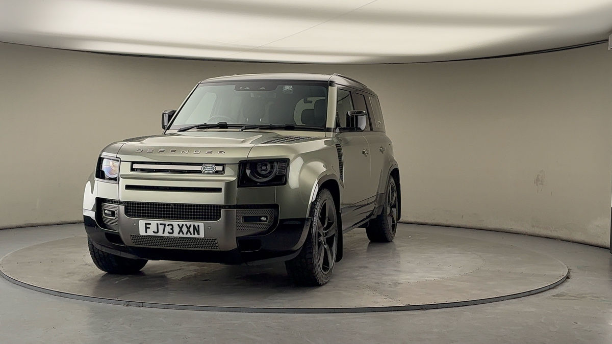 More views of Land Rover Defender 110