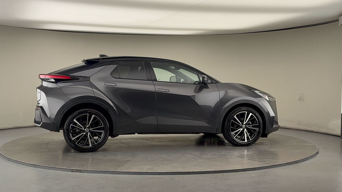 More views of Toyota C-HR