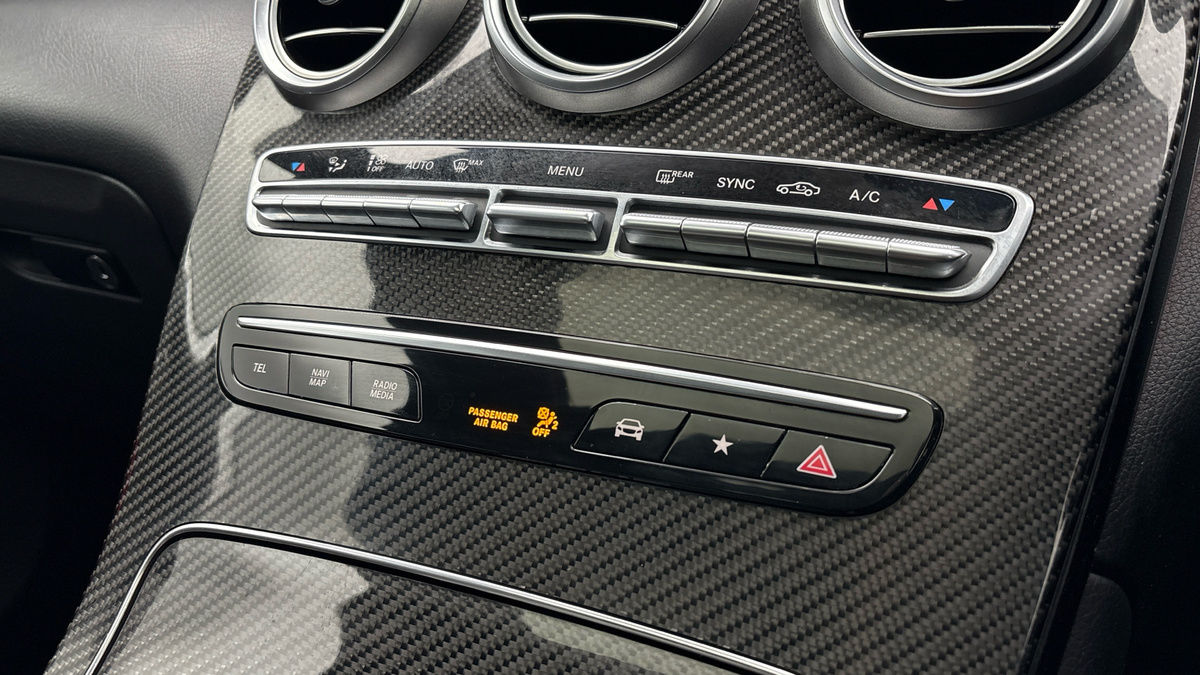 Mercedes-Benz GLC Image 27