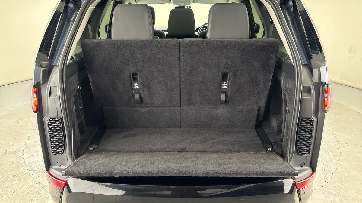 Land Rover Discovery Image 11