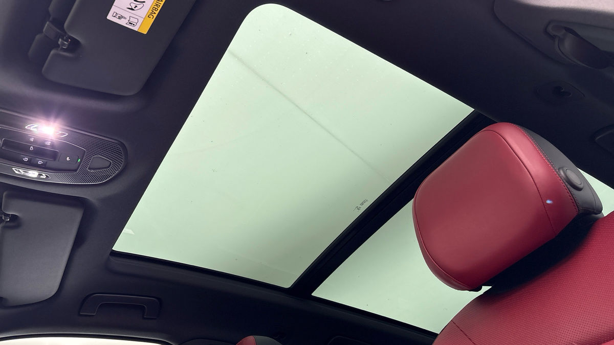 Porsche Cayenne Image 6